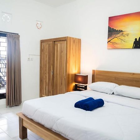 Sunrise Surf Guest House Canggu Buitenkant foto
