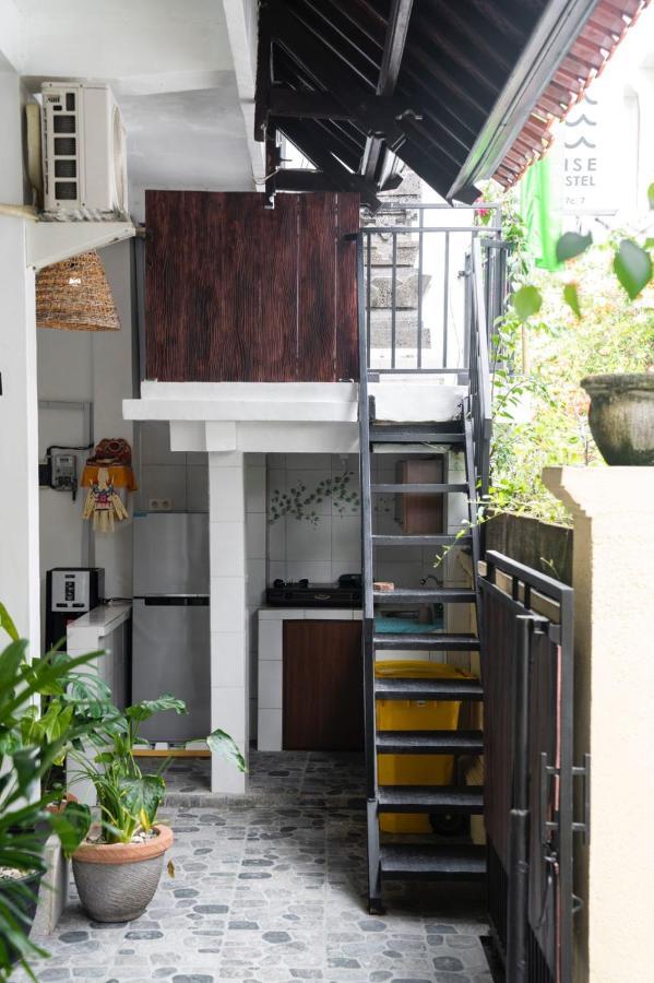 Sunrise Surf Guest House Canggu Buitenkant foto